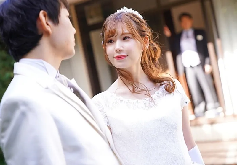 Bố chồng địt vợ của con trai ngay sau lễ cưới của con trai